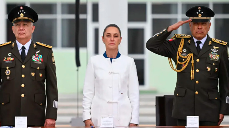 Anuncia Sheinbaum aumento a percepciones del Ejército mexicano 