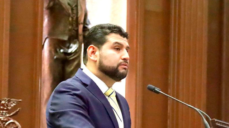 Octavio Ocampo propone reforma para castigar y erradicar la apología del delito y la violencia en Michoacán 