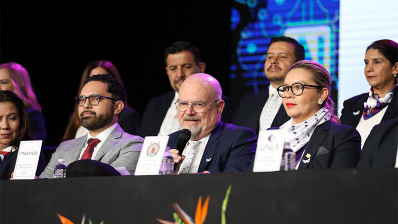 Aprovechemos la Inteligencia Artificial para la construcción de una mejor sociedad: Yarabí Ávila 