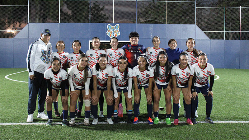 Equipo femenil de la UMSNH se coronó en la Liga Estudiantil Cecufid  