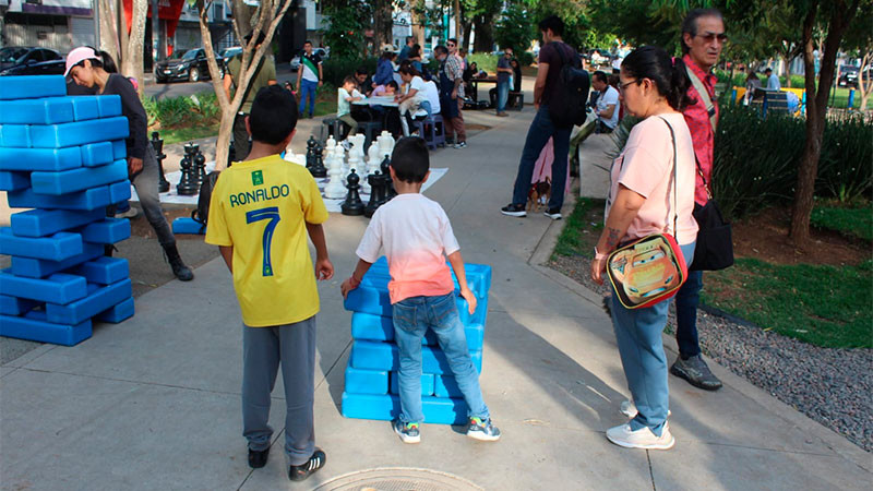 Morelianas y morelianos disfrutaron del arte y del talento local en el Corredor Cultural del Boule 