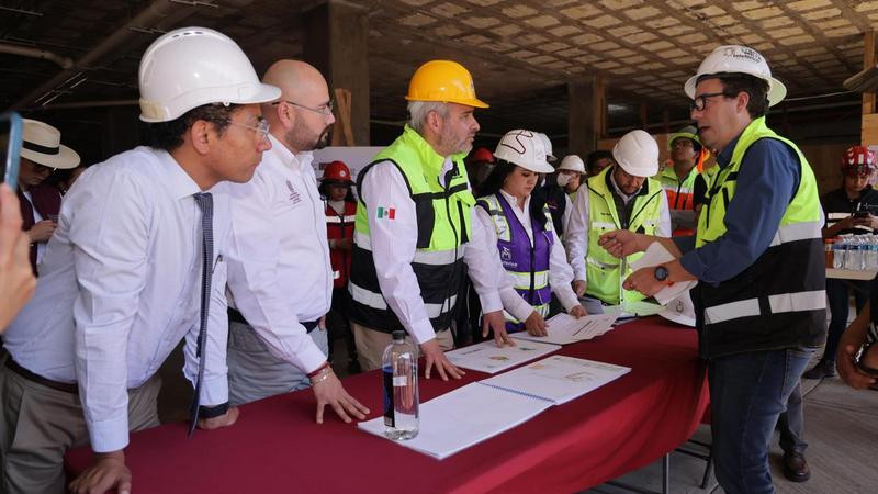 Supervisa Bedolla avances del teleférico en Uruapan 