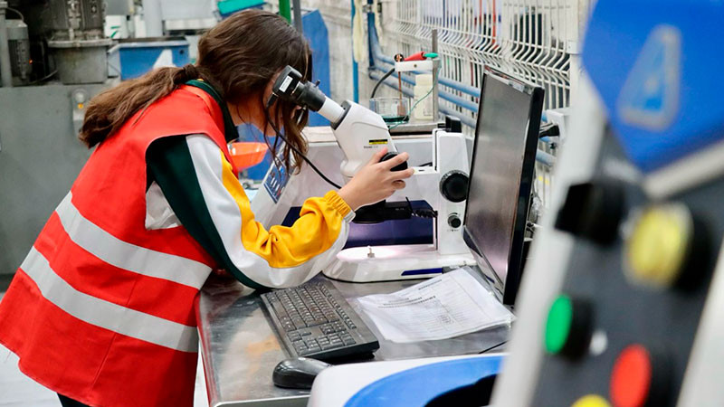 Impulsan autoridades queretanas la iniciativa Nosotras en la Ciencia 