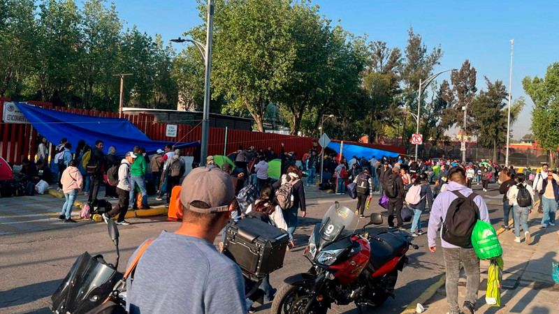 Docentes de la CNTE amagan con plantón indefinido por reforma al ISSSTE 