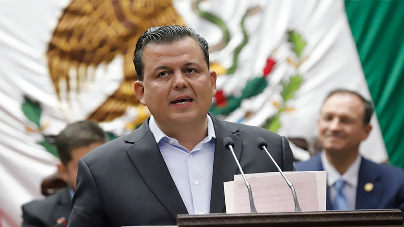 Presenta Memo Valencia iniciativas para endurecer penas por el delito de amenazas de muerte y robo a cuentahabientes 