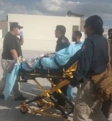 En helicóptero, trasladan de Sahuayo a Morelia a trabajador lesionado de gravedad - Foto 1 