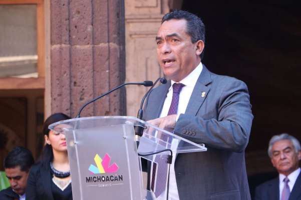 Labor de los cronistas será redimensionada por el Gobierno de Michoacán: Adrián López  