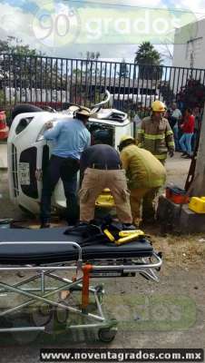 En aparatoso accidente resulta herido un individuo en Tarímbaro, Michoacán - Foto 0 