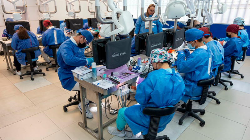 Medicina, Odontología y Derecho encabezan el Top 10 de las carreras con mayor demanda en la UMSNH 