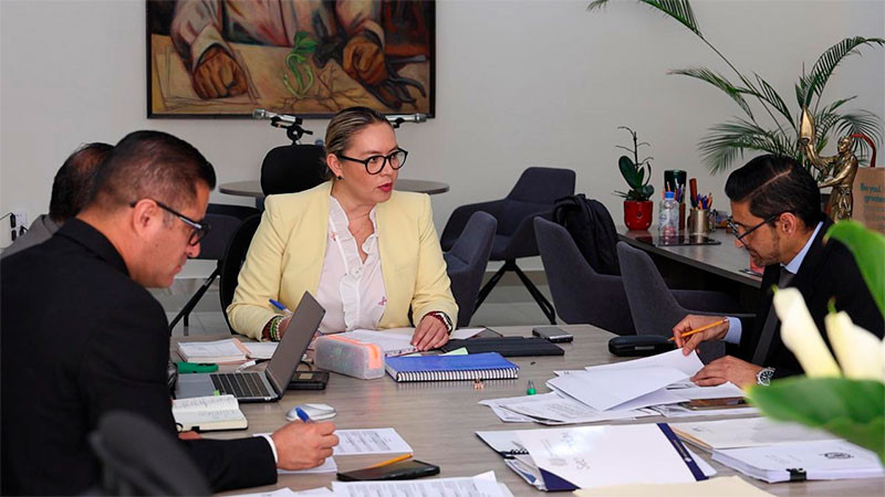 Yarabí Ávila señala que se continuará fortaleciendo a la planta docente; iniciará segunda etapa del programa de Actualización de Asignaturas 