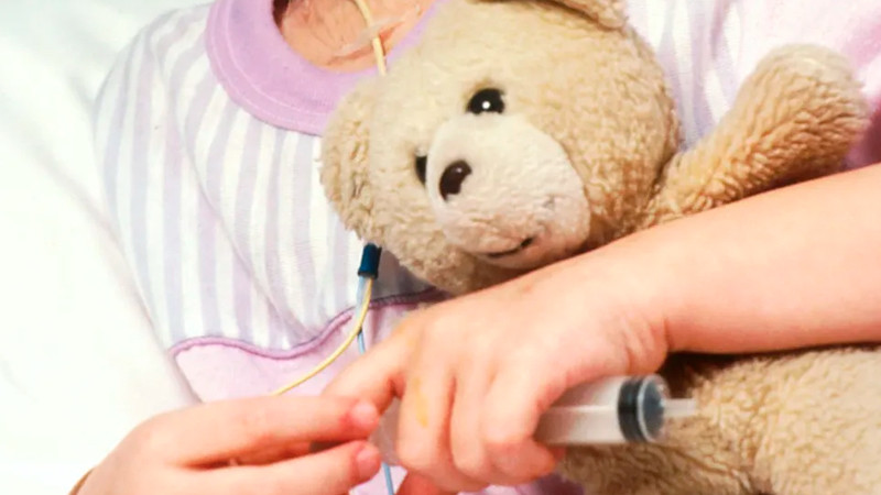 Salud federal anuncia programa de apoyo a niños con cáncer 