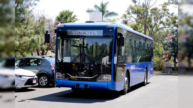 Con tarjeta de prepago, transporte público se moderniza en Uruapan: Alfredo Ramírez
