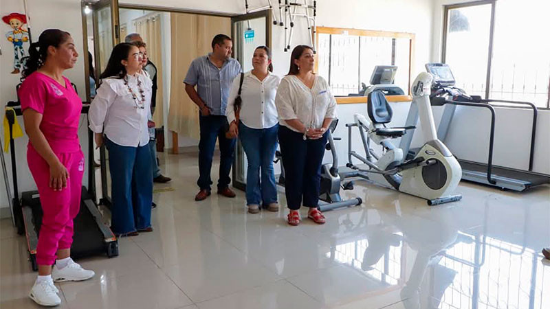Inicia Gobierno de Quiroga renovación de la Unidad Básica de Rehabilitación para mejorar la atención médica 