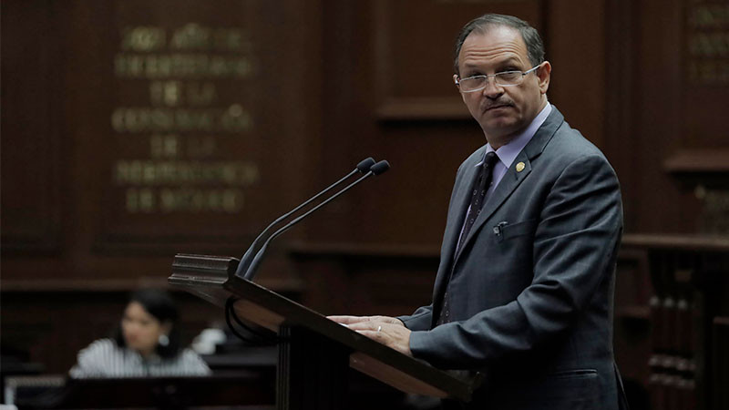  Propone David Martínez Gowman mejoras administrativas en servicio de agua potable 