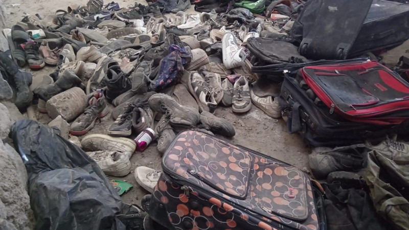 Hallan 400 pares de zapatos en campo de entrenamiento y exterminio del CJNG, a una hora de Guadalajara, Jalisco: Entre altares a la “Santa Muerte” habrían cremado a 200 personas 