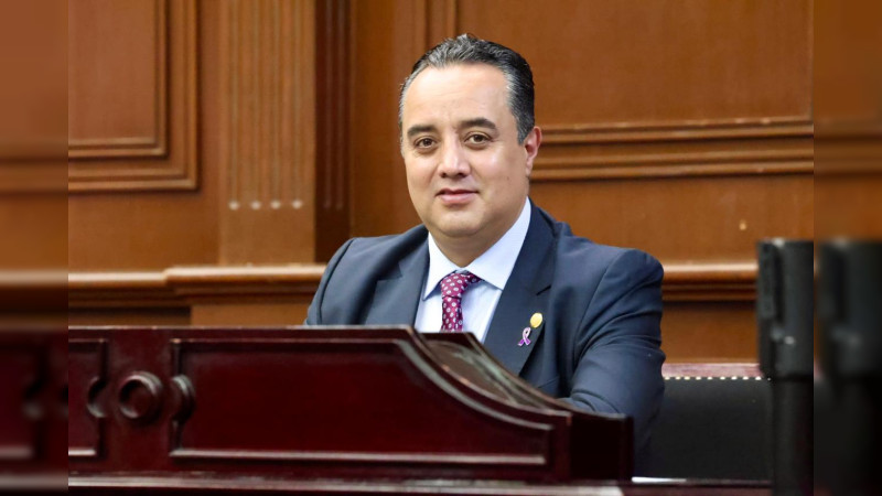 Más democracia, viabilidad financiera y autonomía a la Universidad Michoacana con reforma a la Ley Orgánica: Juan Pablo Celis 