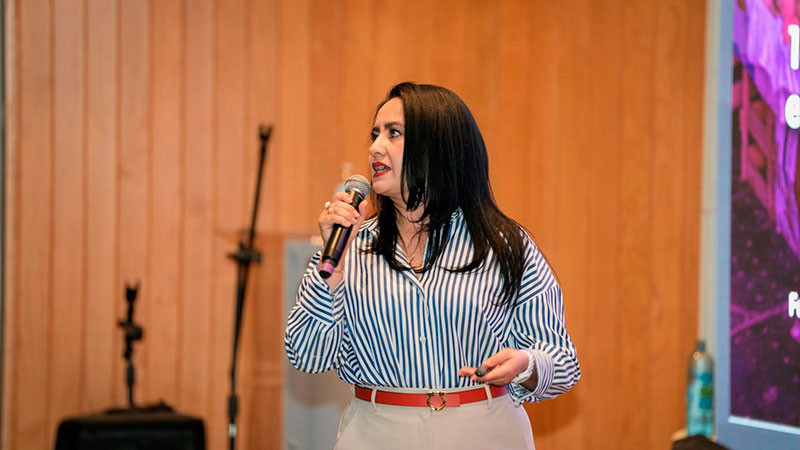 Con vialidades adecuadas también protegemos a las mujeres: Gladyz Butanda 