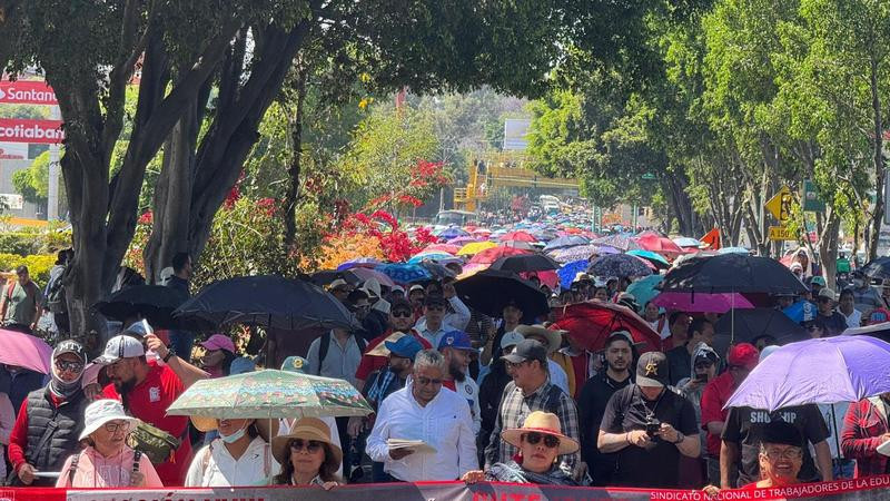 Exige Poder de Base sus derechos laborales con marcha en Morelia, Michoacán 
