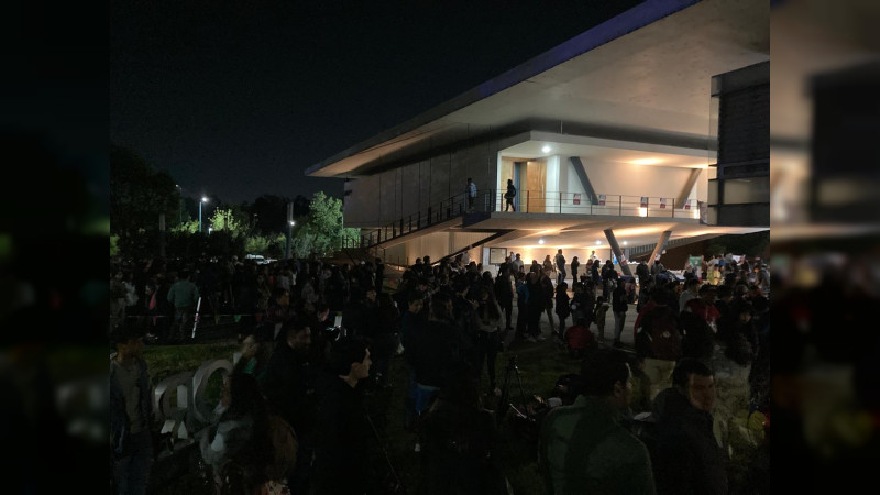 Celebró la UNAM Morelia noche de puertas abiertas para observar eclipse lunar 