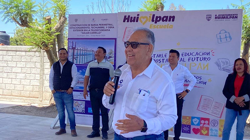 Entregan autoridades obras en la telesecundaria Julián Carrillo, en Huimilpan, Querétaro 