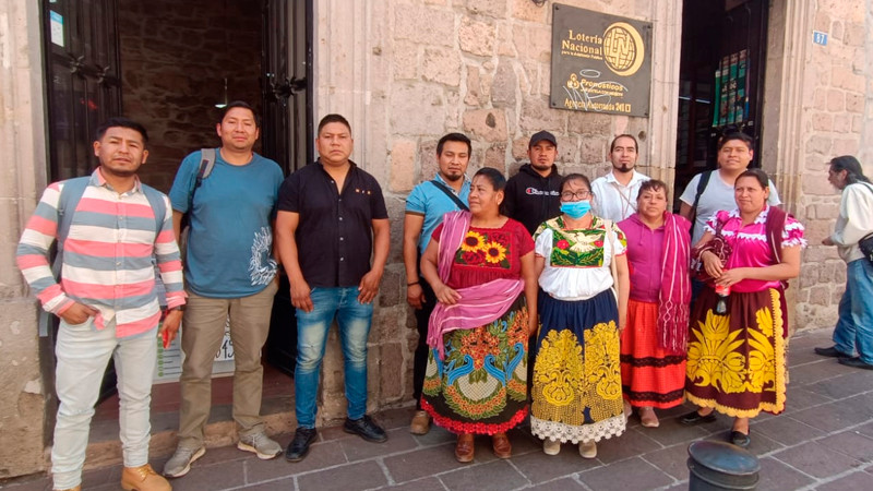 Michoacán: Santa María Tacuro pide regirse bajo usos y costumbres  