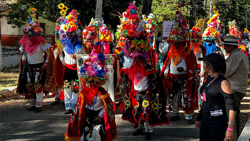 Contágiate del color y alegría que la K’uínchekua tienen para ti con su convite 