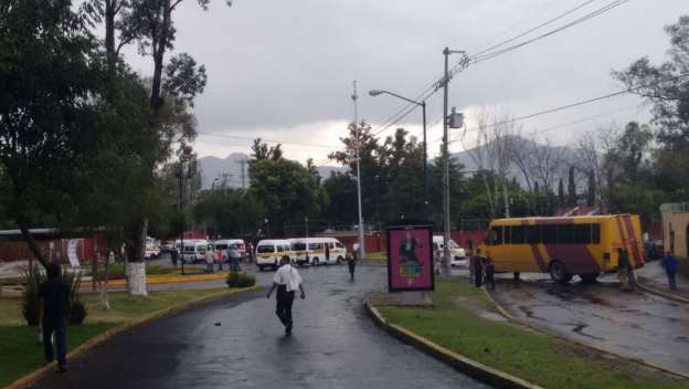 Transportistas continúan con bloqueos de vialidades en Morelia