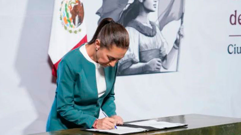 Presidenta Claudia Sheinbaum firmó decreto para publicar en el DOF reformas a los artículos 4 y 27 en defensa del maíz mexicano 