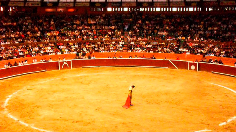 CDMX aprueba corridas de toros "sin violencia" 
