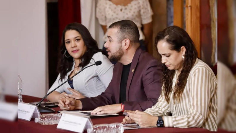 Pide Reyes Galindo impulsar ley de acompañamiento a victimas de desplazamiento forzado en Michoacán 