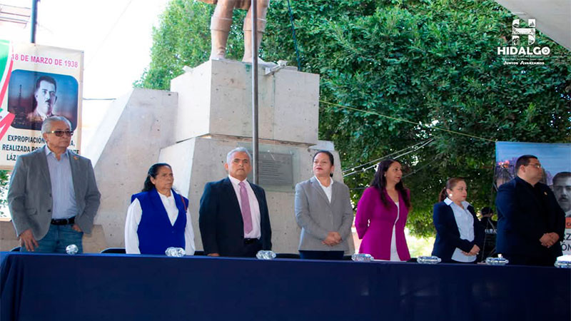Encabeza Jeovana Alcántar el acto cívico conmemorativo del 87 Aniversario de la Expropiación Petrolera en Ciudad Hidalgo, Michoacán 