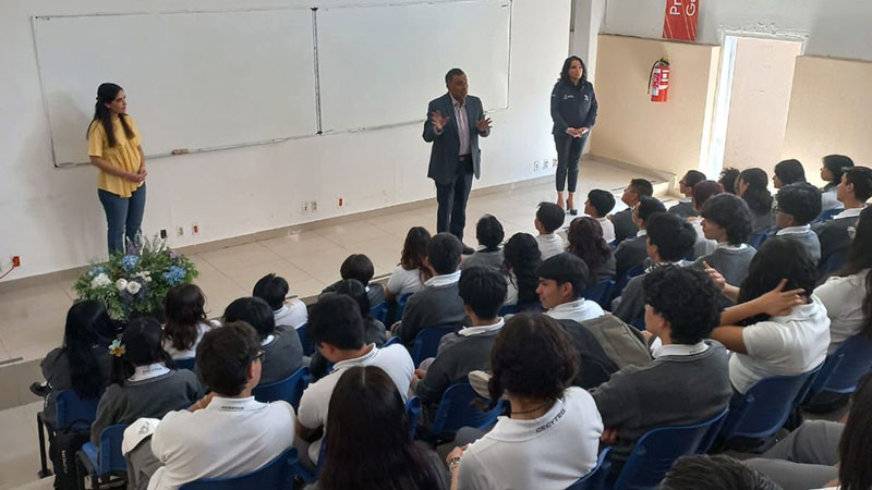 Lanza Colegio de Estudios Científicos y Tecnológicos del Estado de Querétaro primer Curso Pre-Dual 