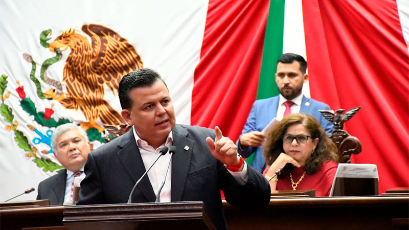 El crimen organizado es quien compromete la soberanía de México: Memo Valencia 