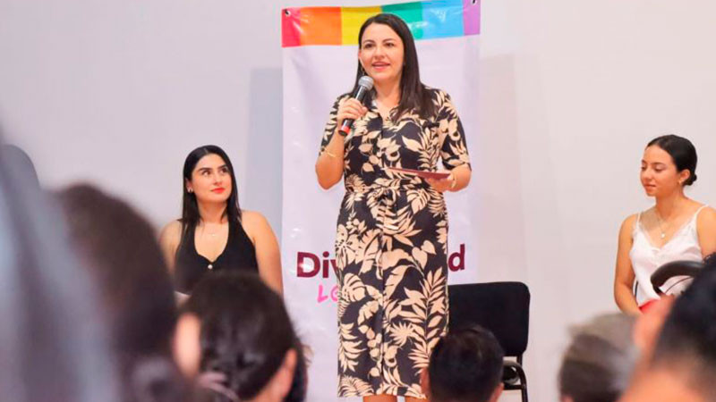 Mujeres comparten experiencias y desafíos en conversatorio: Sedebi 