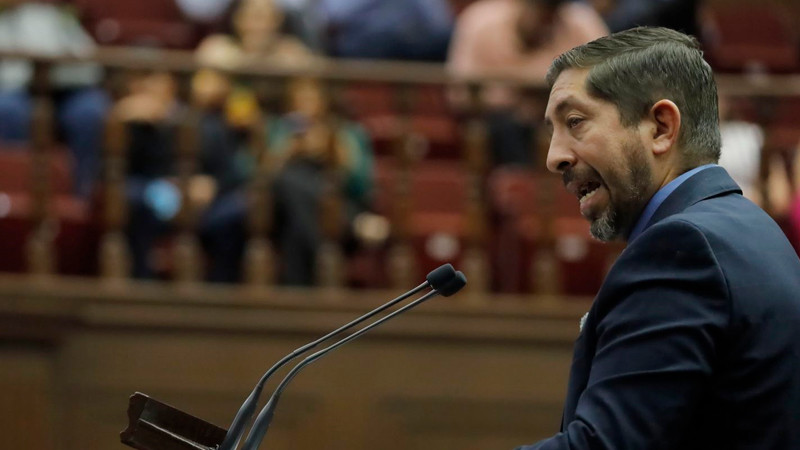 Impulsar la costa michoacana como destino turístico mundial, propone Abraham Espinoza 