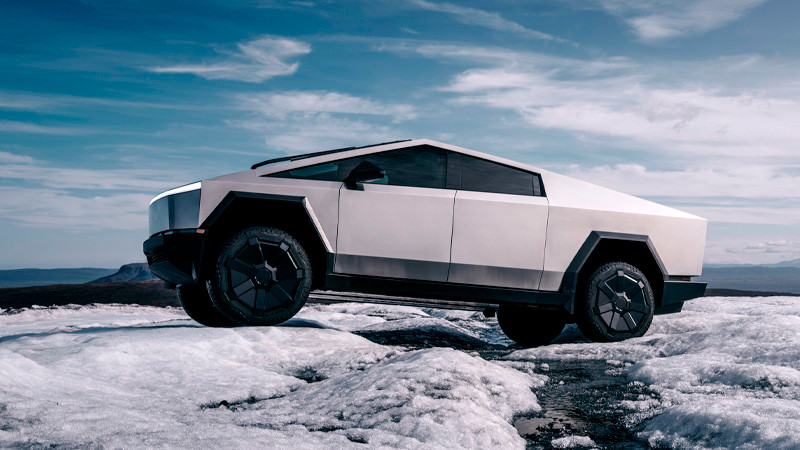 Tesla llama a revisión a más de 46 mil Cybertrucks por fallas 
