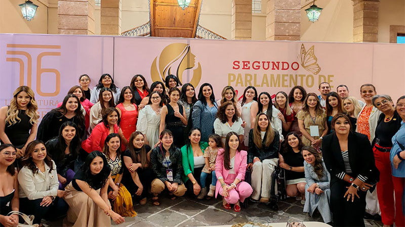 Respalda Brissa Arroyo iniciativas de participantes en Parlamento de Mujeres 