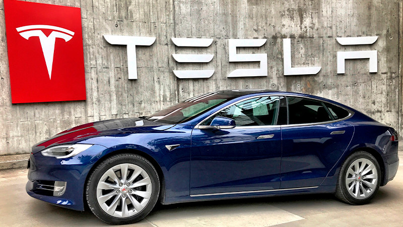 Cifra de automovilistas que reemplazan sus vehículos Tesla alcanza récords históricos 