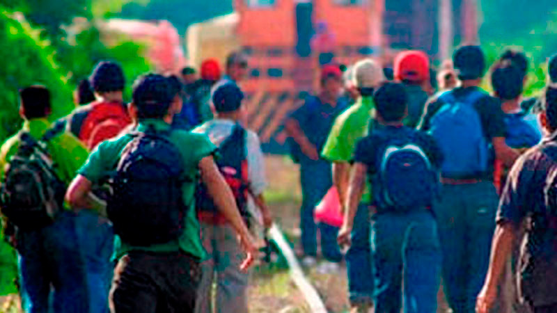 Migrantes abandonan el "sueño americano"; se incorporan a la informalidad laboral en México 