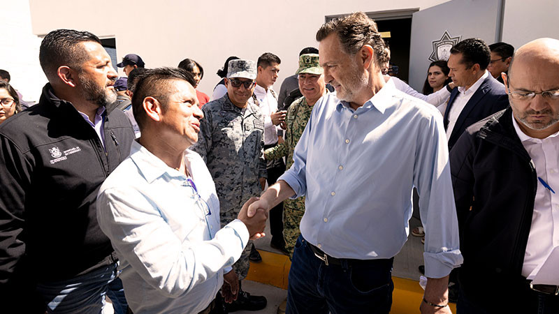 Entrega Gobernador Centro Táctico Operativo de la Policía Estatal para la Zona del Semidesierto, en Querétaro 