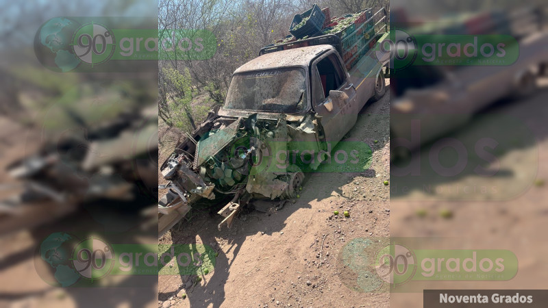 Estalla camioneta de limoneros al activar mina en Apatzingán, Michoacán 