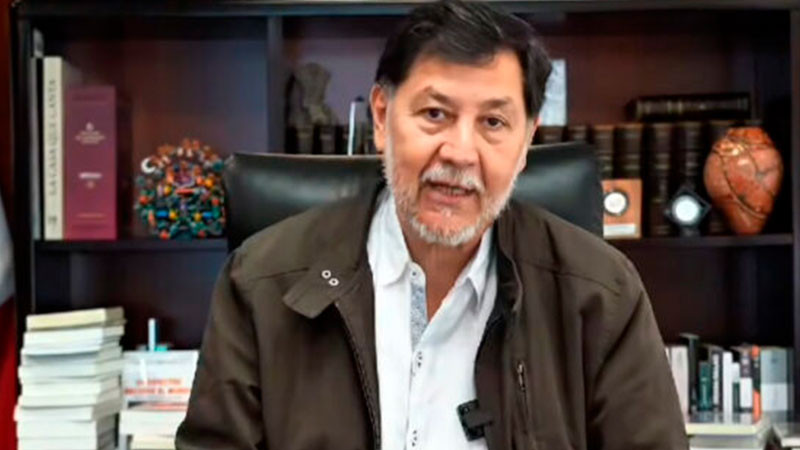 Noroña acusa campaña de desprestigio, pero reconoce que viajó a Francia en primera clase 
