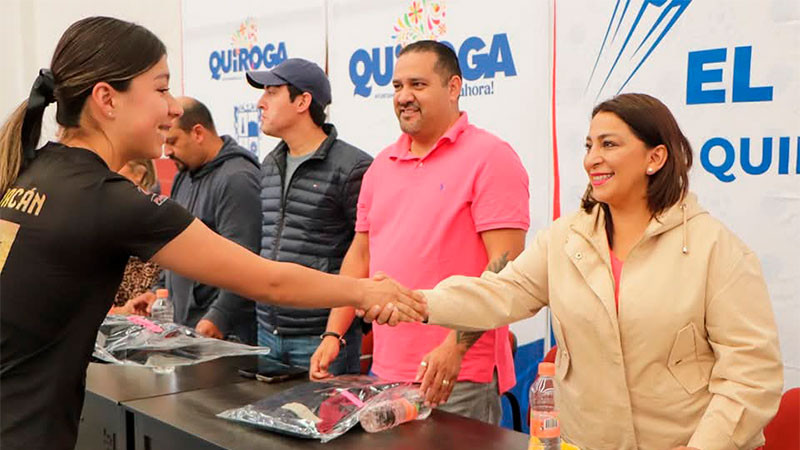 Inauguran Escuelas Deportivas Municipales en Quiroga 