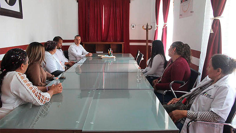 Fortalece Conejo Alejos equipamiento de Casas de Salud 