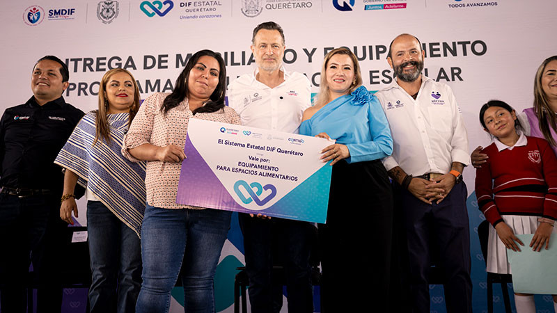 Refuerza Gobernador con equipamiento aulas cocina en Pinal de Amoles, Querétaro 