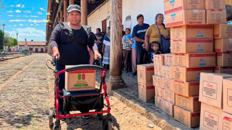 Quiroga sigue acercando apoyos sociales a sectores vulnerables 