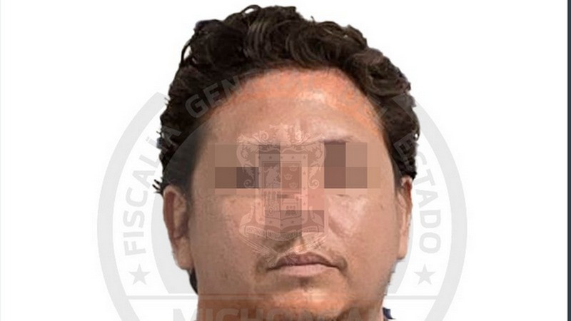 Detienen a presunto extorsionador de empresarios gasolineros en Apatzingán, Michoacán 