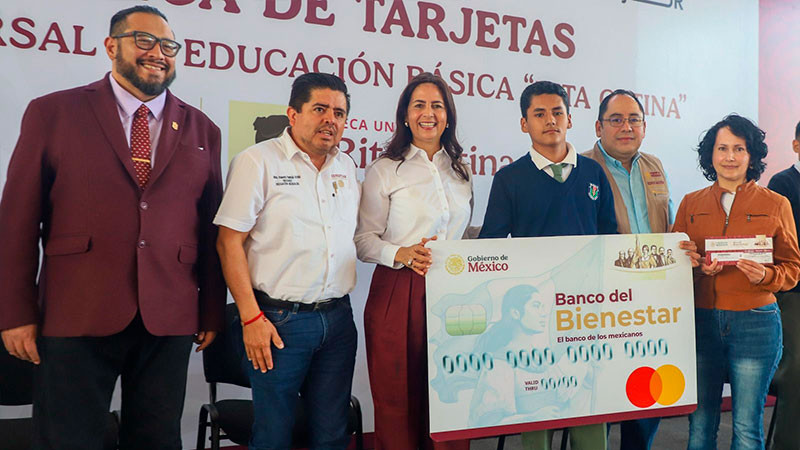 ¡Última llamada! Solicita la beca Rita Cetina para estudiantes de secundaria: Gaby Molina 