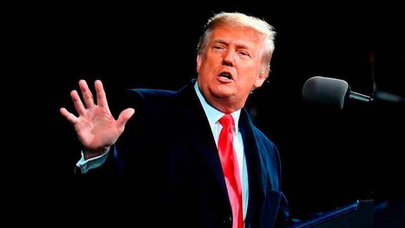 Firma Trump orden ejecutiva que exige comprobar ciudadanía para votar 