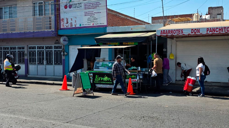 Ultiman a un hombre en una fonda de Zamora, Michoacán  